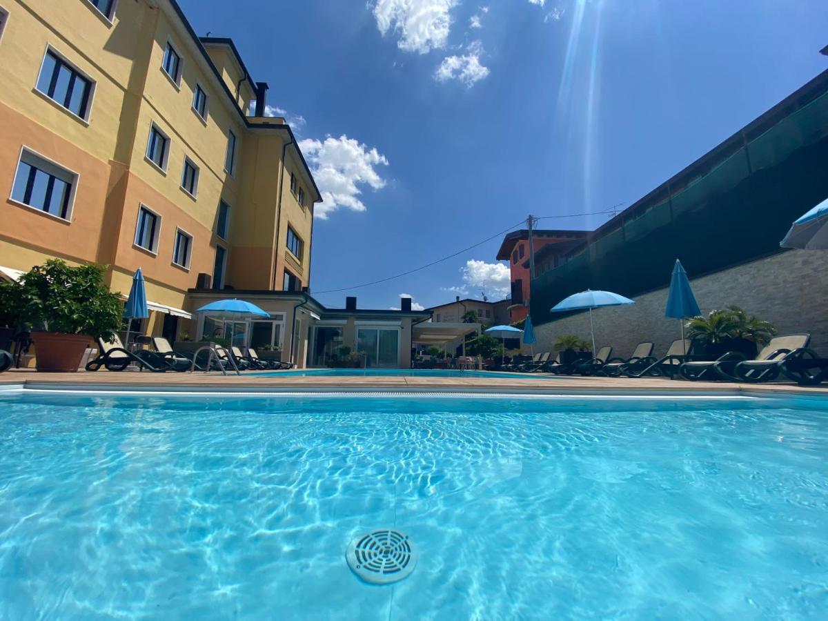 Green Park Hotel Πεσκιέρα ντελ Γκάρντα Εξωτερικό φωτογραφία