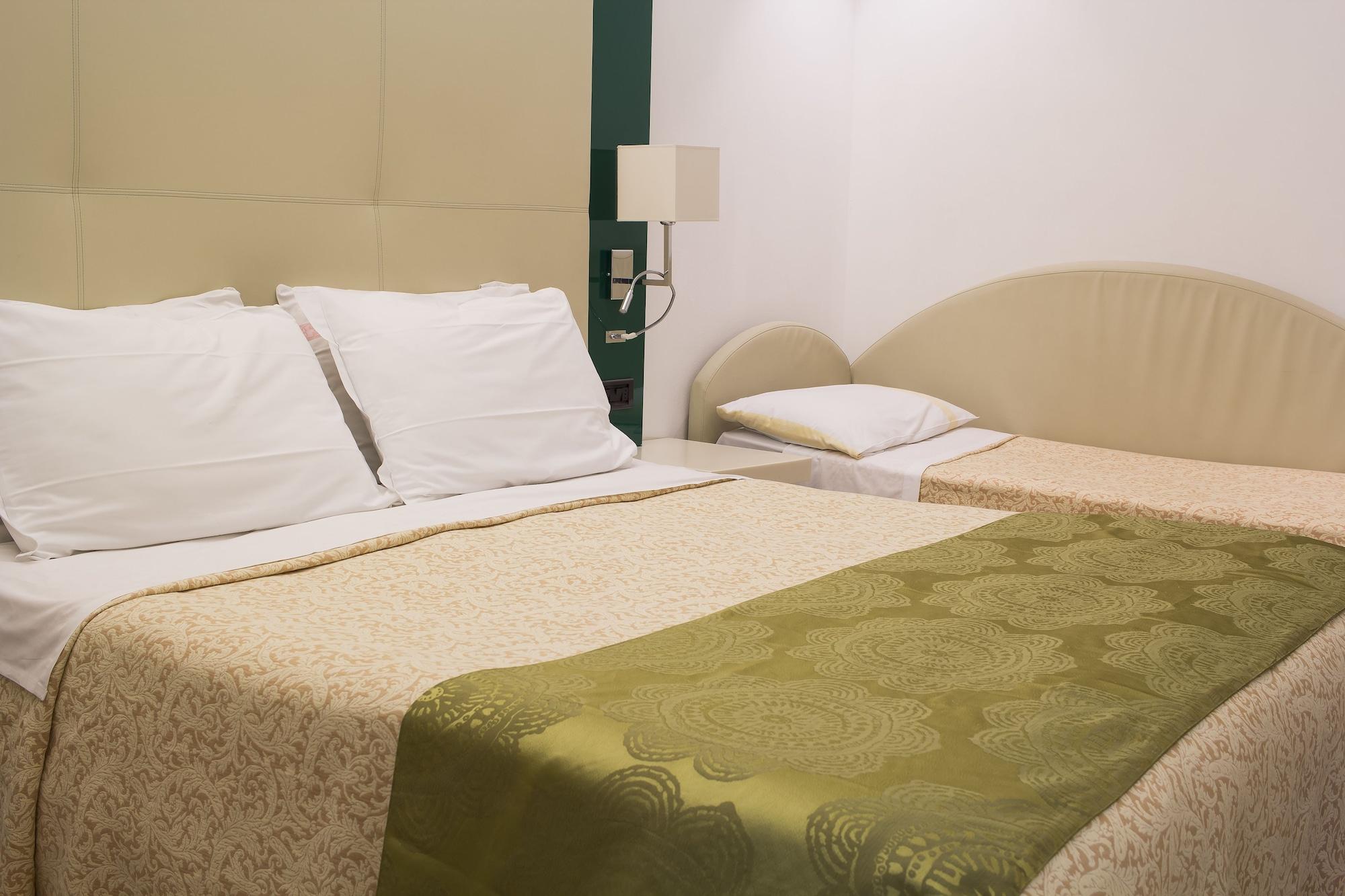 Green Park Hotel Πεσκιέρα ντελ Γκάρντα Εξωτερικό φωτογραφία