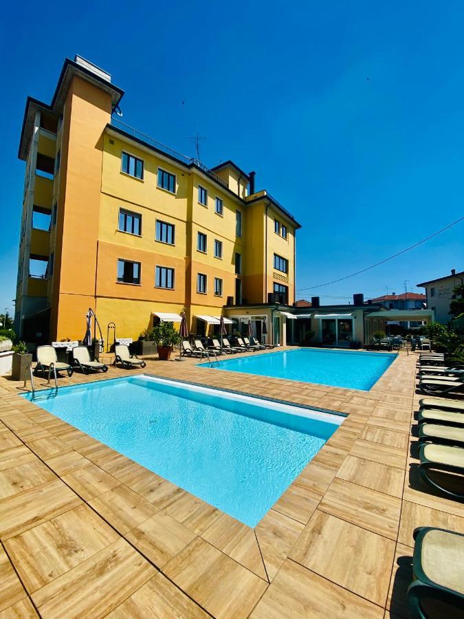 Green Park Hotel Πεσκιέρα ντελ Γκάρντα Εξωτερικό φωτογραφία
