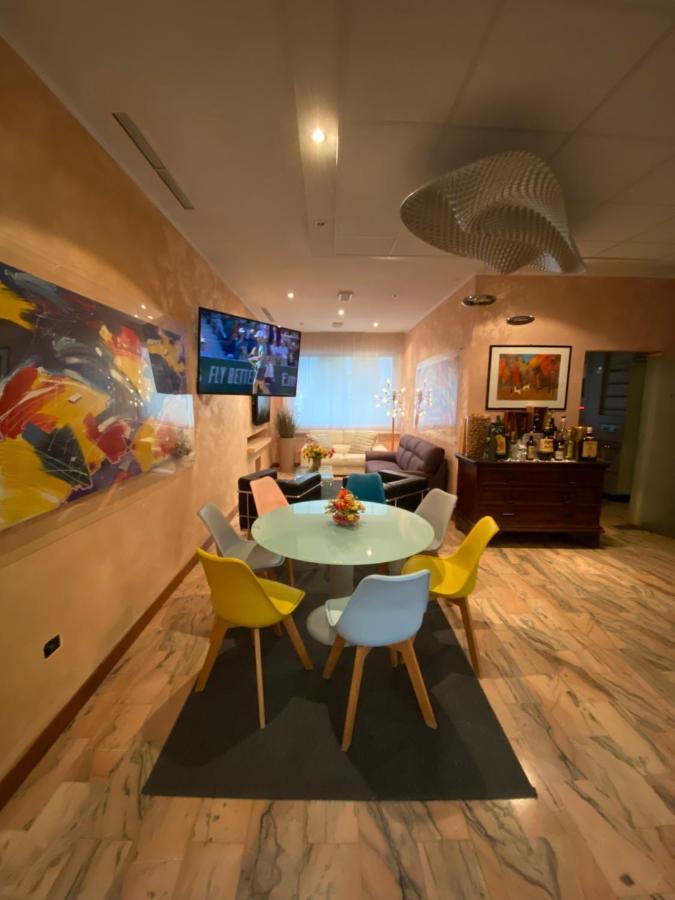 Green Park Hotel Πεσκιέρα ντελ Γκάρντα Εξωτερικό φωτογραφία