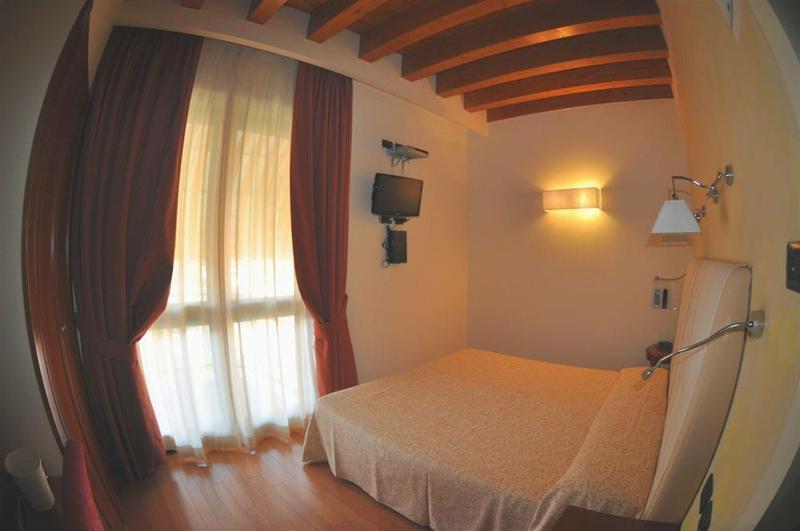 Green Park Hotel Πεσκιέρα ντελ Γκάρντα Εξωτερικό φωτογραφία