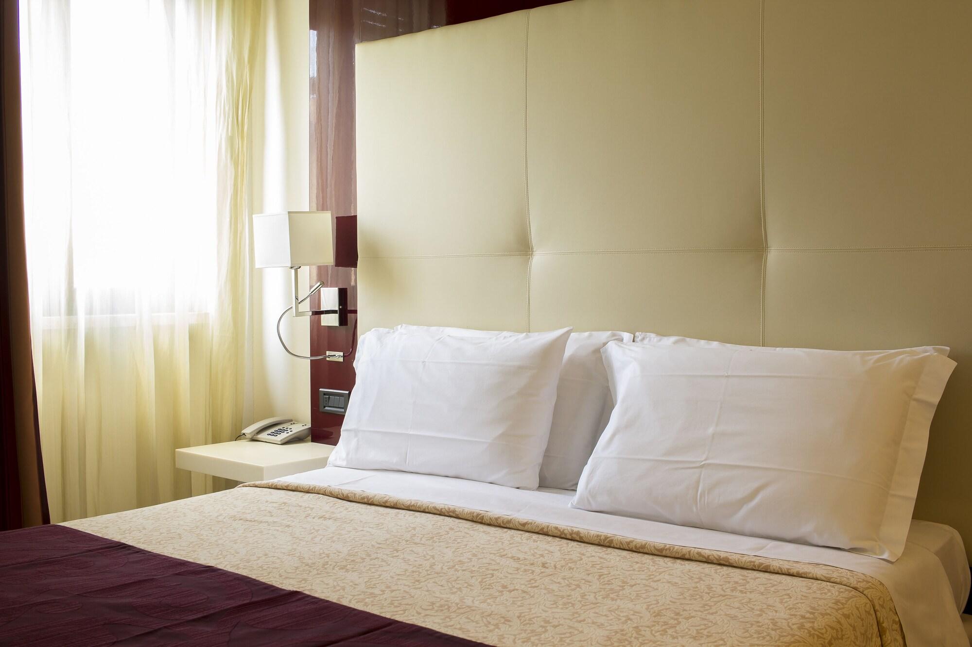 Green Park Hotel Πεσκιέρα ντελ Γκάρντα Εξωτερικό φωτογραφία