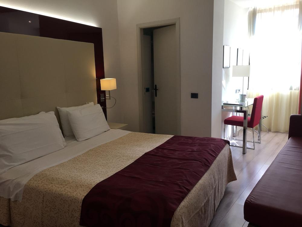 Green Park Hotel Πεσκιέρα ντελ Γκάρντα Εξωτερικό φωτογραφία