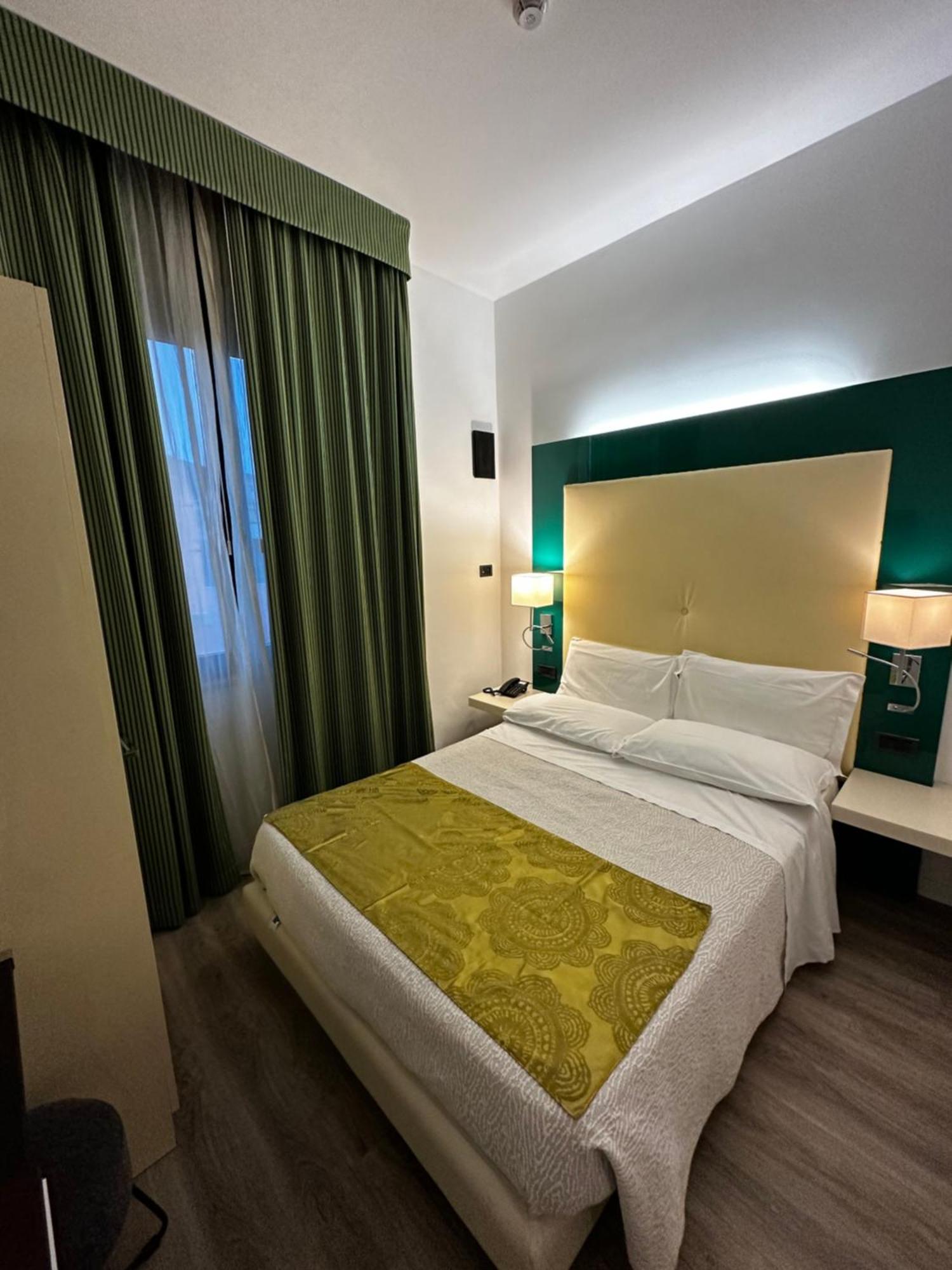 Green Park Hotel Πεσκιέρα ντελ Γκάρντα Εξωτερικό φωτογραφία