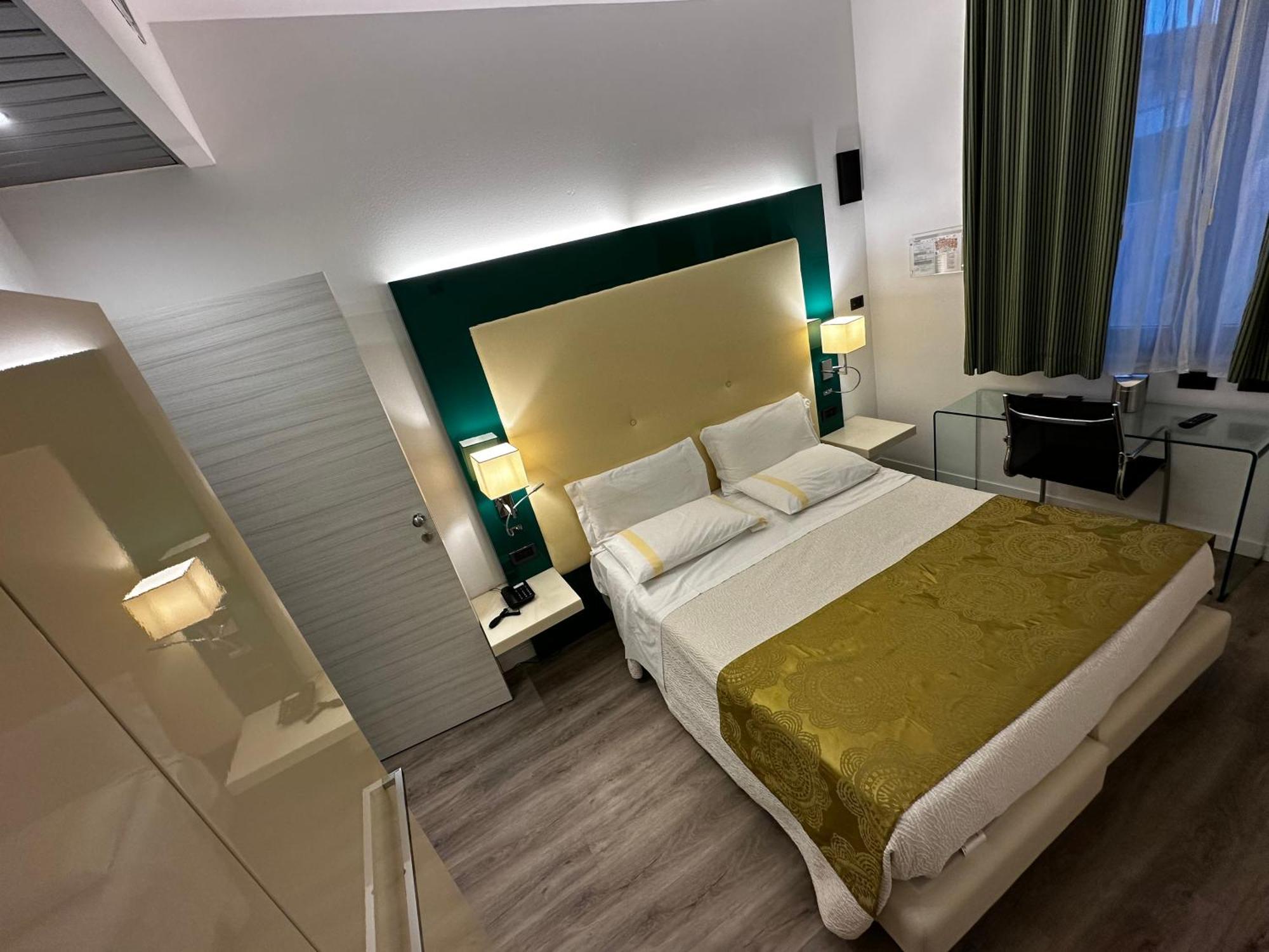 Green Park Hotel Πεσκιέρα ντελ Γκάρντα Εξωτερικό φωτογραφία