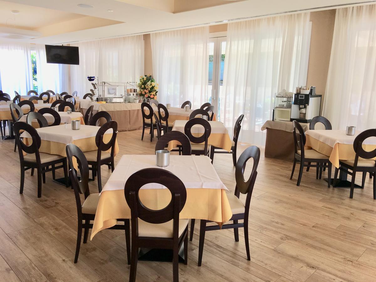 Green Park Hotel Πεσκιέρα ντελ Γκάρντα Εξωτερικό φωτογραφία