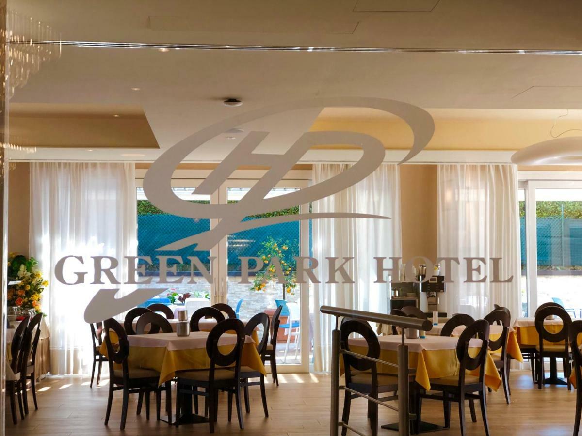 Green Park Hotel Πεσκιέρα ντελ Γκάρντα Εξωτερικό φωτογραφία